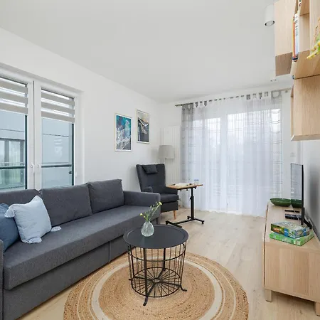 Apartament Cosy And Bright In With Furnished Balcony And Free Parking By Renters Dźwirzyno