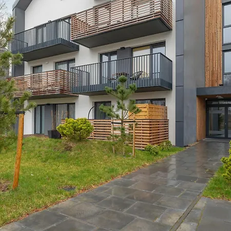 Apartament Cosy And Bright In With Furnished Balcony And Free Parking By Renters